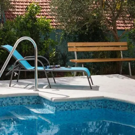 Relax - Two Bedroom Brela